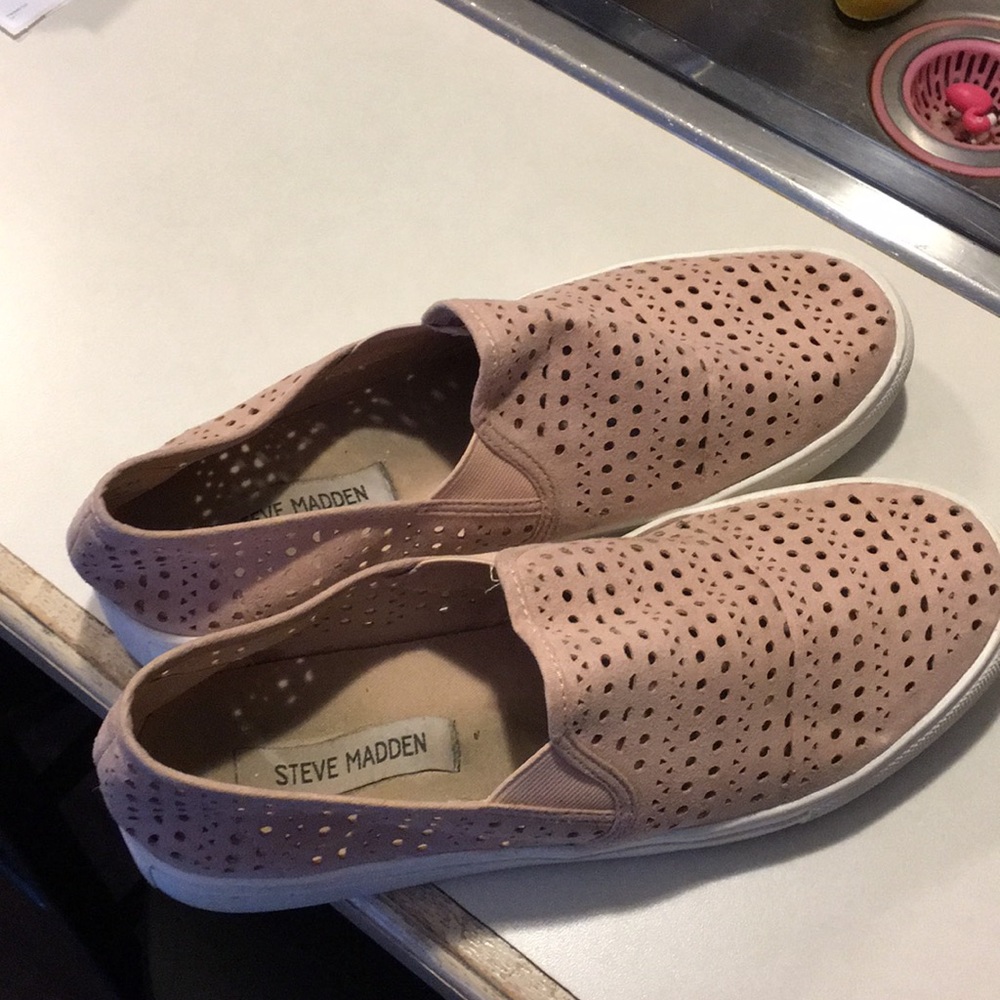 Steve Madden slip on sneakers